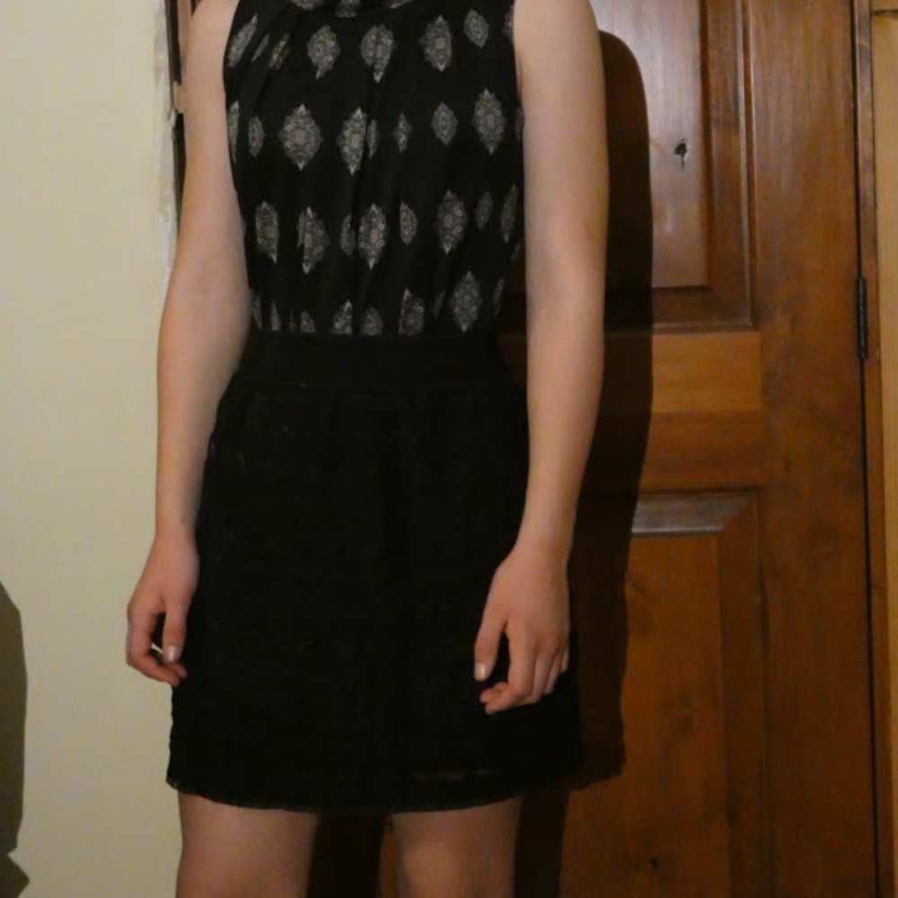 NAF NAF Textured Black Skirt (Euro Sz 36)